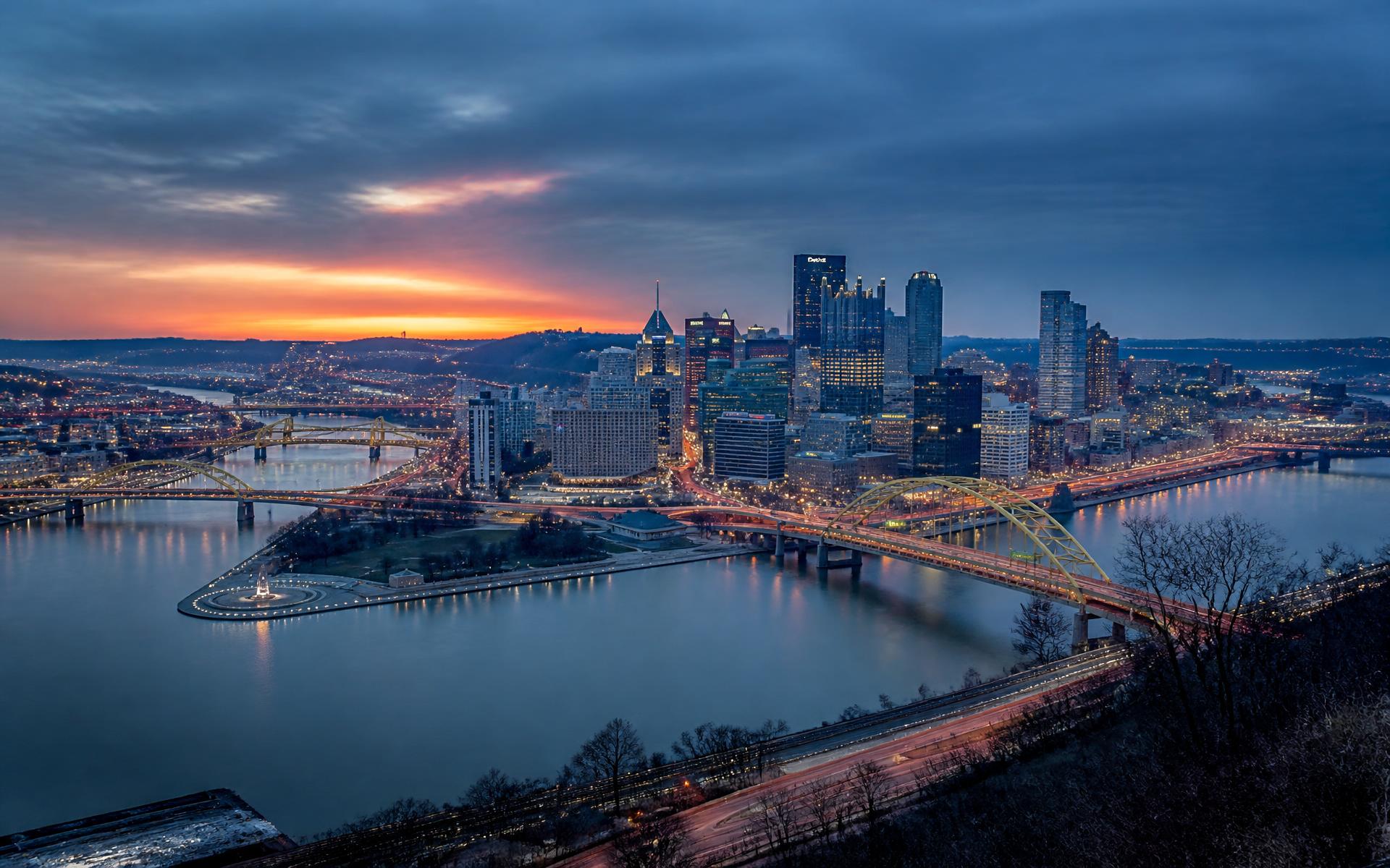 Pittsburgh skyline and its bridges at dusk